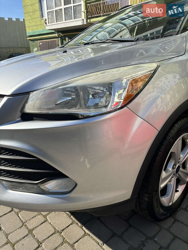 Внедорожник / Кроссовер Ford Escape 2016 в Ивано-Франковске