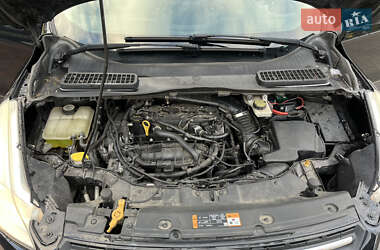 Внедорожник / Кроссовер Ford Escape 2014 в 
