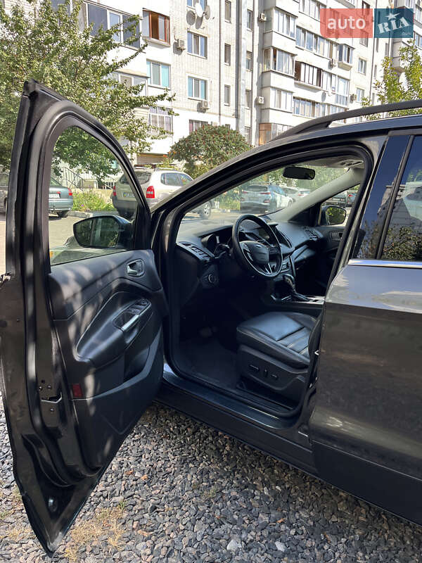 Внедорожник / Кроссовер Ford Escape 2019 в Черкассах