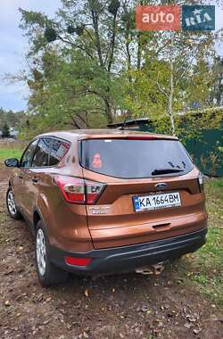 Внедорожник / Кроссовер Ford Escape 2016 в Киеве