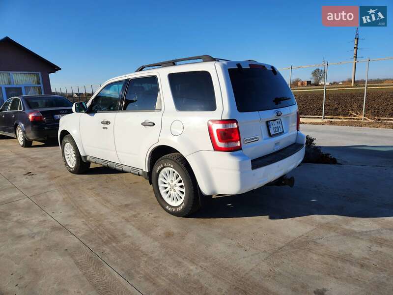 Внедорожник / Кроссовер Ford Escape 2010 в Ставище