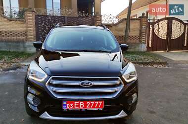 Позашляховик / Кросовер Ford Escape 2017 в Дубні