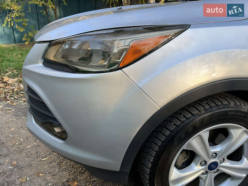 Позашляховик / Кросовер Ford Escape 2016 в Одесі