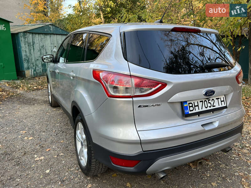 Позашляховик / Кросовер Ford Escape 2016 в Одесі