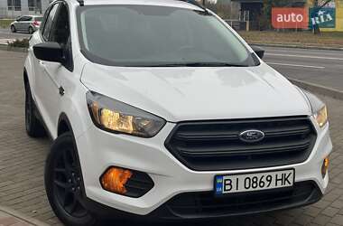 Позашляховик / Кросовер Ford Escape 2018 в Кременчуці