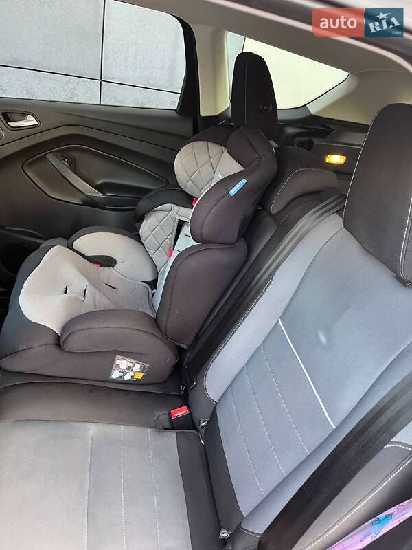 Позашляховик / Кросовер Ford Escape 2012 в Львові