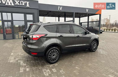 Позашляховик / Кросовер Ford Escape 2018 в Буську