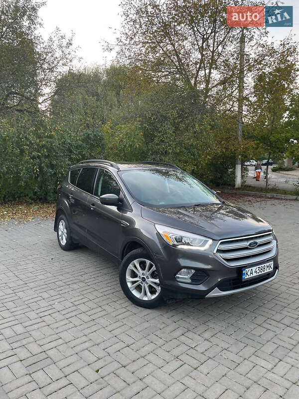 Позашляховик / Кросовер Ford Escape 2018 в Києві