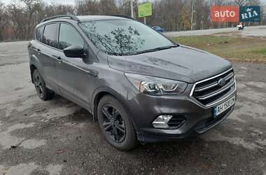 Позашляховик / Кросовер Ford Escape 2016 в Павлограді