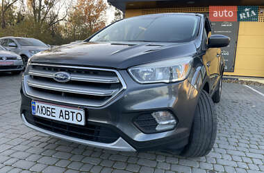 Внедорожник / Кроссовер Ford Escape 2017 в Львове