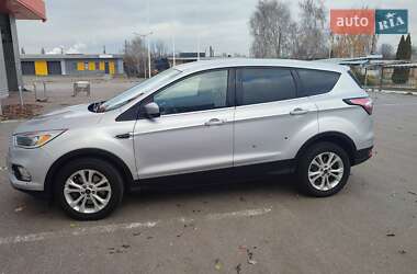 Внедорожник / Кроссовер Ford Escape 2017 в Харькове