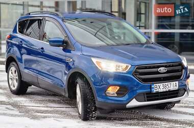 Позашляховик / Кросовер Ford Escape 2017 в Хмельницькому