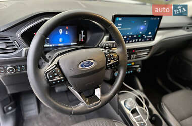 Внедорожник / Кроссовер Ford Escape 2023 в 