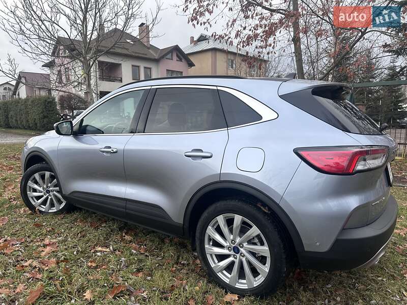 Внедорожник / Кроссовер Ford Escape 2022 в Ивано-Франковске