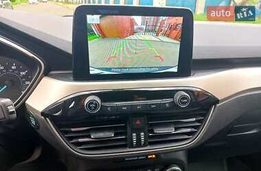 Внедорожник / Кроссовер Ford Escape 2019 в 