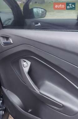 Позашляховик / Кросовер Ford Escape 2015 в Дмитрівці