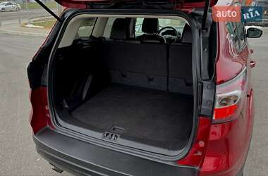 Внедорожник / Кроссовер Ford Escape 2016 в 
