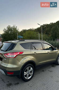 Внедорожник / Кроссовер Ford Escape 2013 в Полтаве