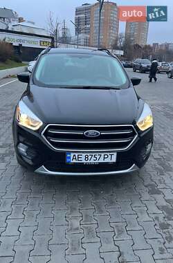 Внедорожник / Кроссовер Ford Escape 2018 в Днепре