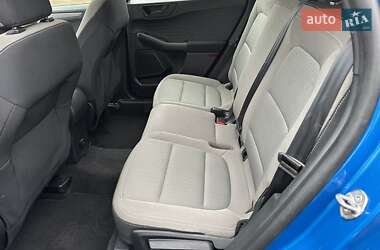 Внедорожник / Кроссовер Ford Escape 2020 в 