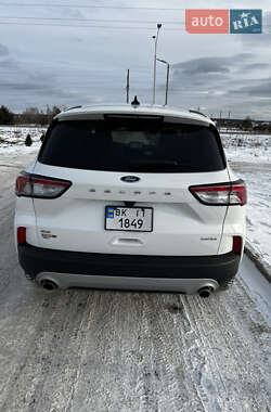 Внедорожник / Кроссовер Ford Escape 2022 в 