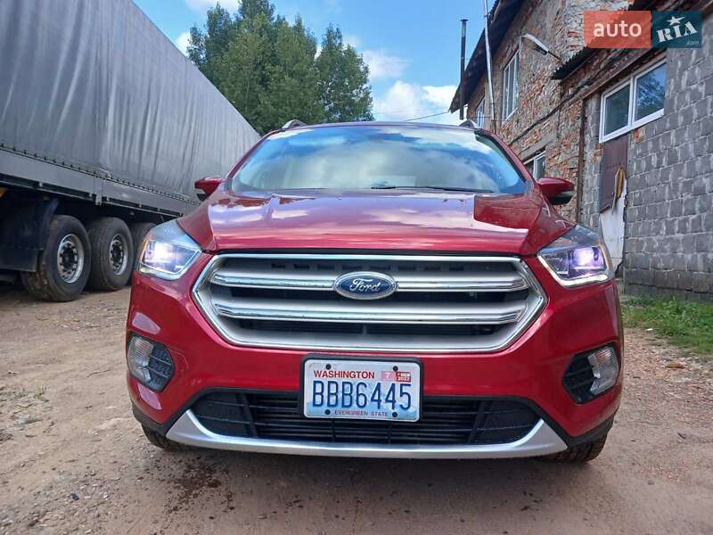 Внедорожник / Кроссовер Ford Escape 2019 в Иршаве