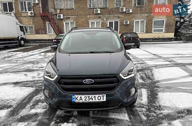 Внедорожник / Кроссовер Ford Escape 2019 в Софиевской Борщаговке