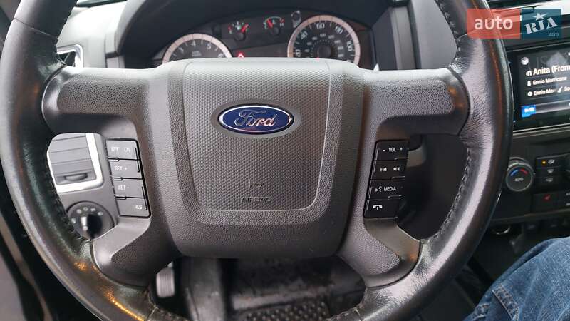 Внедорожник / Кроссовер Ford Escape 2012 в Днепре