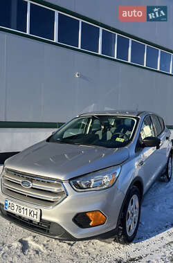 Внедорожник / Кроссовер Ford Escape 2016 в Виннице