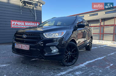 Позашляховик / Кросовер Ford Escape 2019 в Рівному