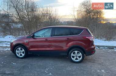 Внедорожник / Кроссовер Ford Escape 2016 в Дубно