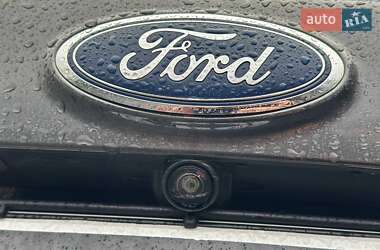 Внедорожник / Кроссовер Ford Escape 2016 в 