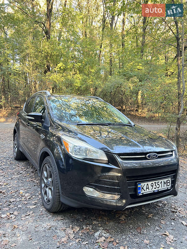 Позашляховик / Кросовер Ford Escape 2015 в Києві