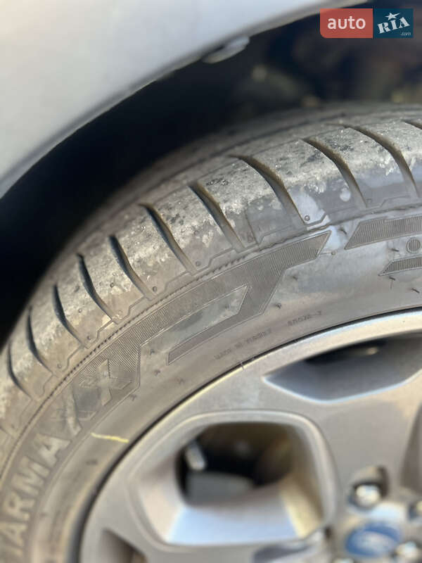 Позашляховик / Кросовер Ford Escape 2015 в Києві