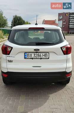 Позашляховик / Кросовер Ford Escape 2019 в Хмельницькому