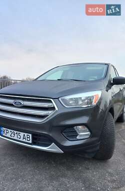 Внедорожник / Кроссовер Ford Escape 2017 в Запорожье