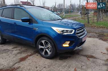 Позашляховик / Кросовер Ford Escape 2017 в Снігурівці