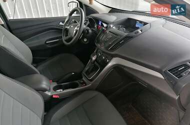 Внедорожник / Кроссовер Ford Escape 2012 в 