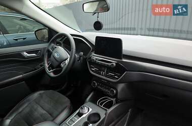Внедорожник / Кроссовер Ford Escape 2021 в 