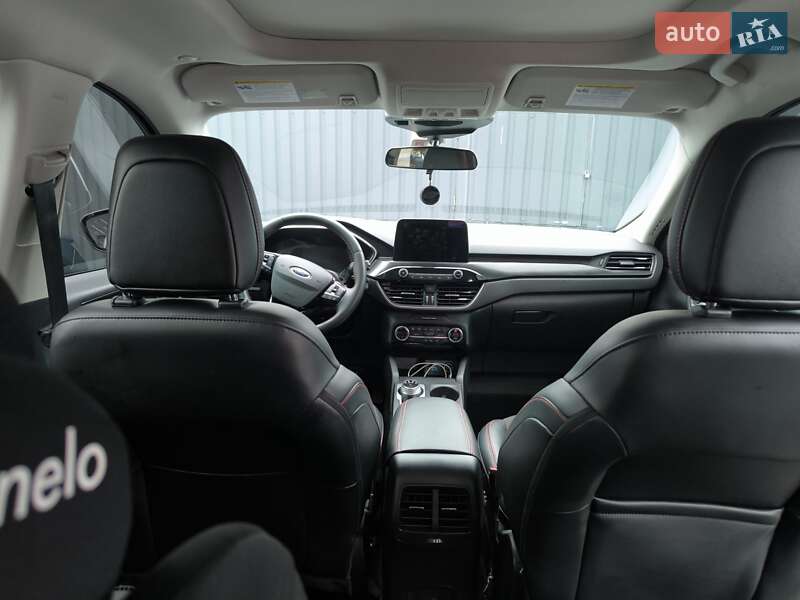 Внедорожник / Кроссовер Ford Escape 2021 в Павлограде