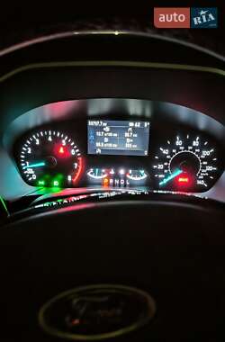 Внедорожник / Кроссовер Ford Escape 2021 в 