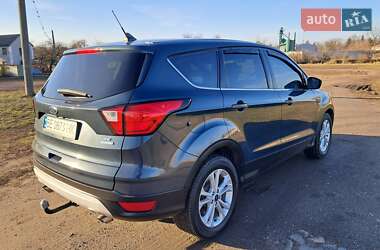 Внедорожник / Кроссовер Ford Escape 2018 в Гайсине