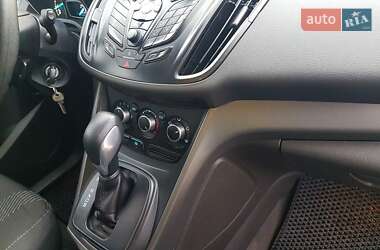 Позашляховик / Кросовер Ford Escape 2012 в 