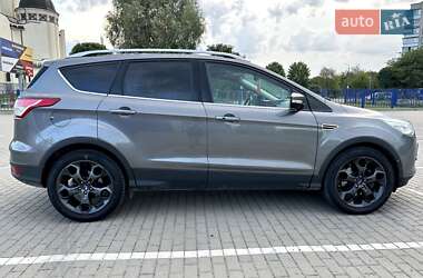 Позашляховик / Кросовер Ford Escape 2014 в Турці