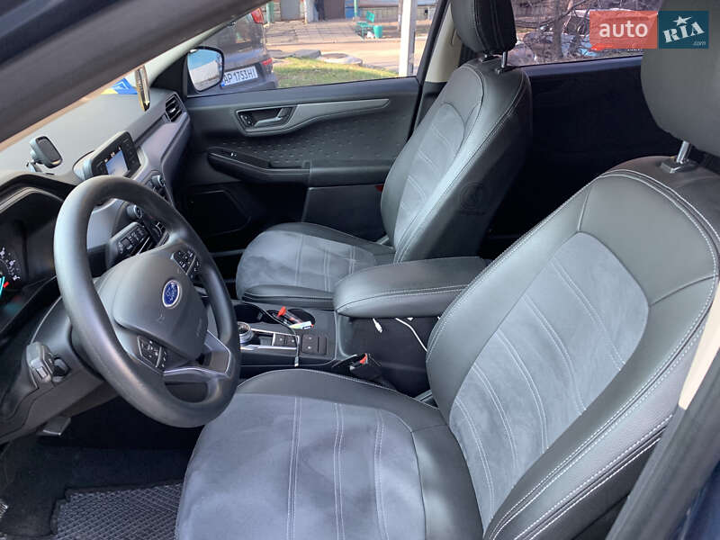 Позашляховик / Кросовер Ford Escape 2020 в Запоріжжі