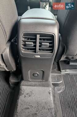 Внедорожник / Кроссовер Ford Escape 2023 в Здолбунове