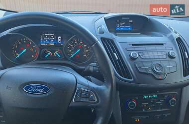 Внедорожник / Кроссовер Ford Escape 2016 в Киеве