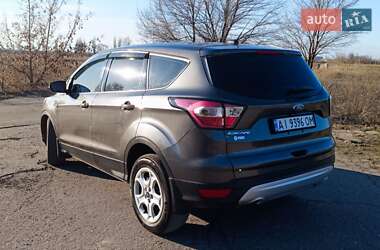 Позашляховик / Кросовер Ford Escape 2017 в Миронівці