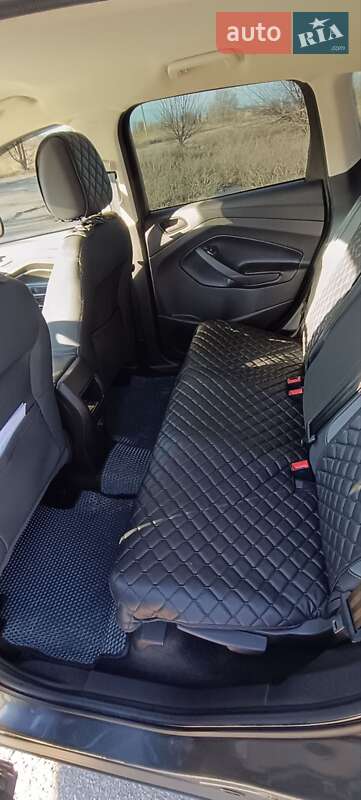 Внедорожник / Кроссовер Ford Escape 2017 в Мироновке