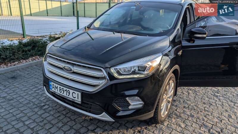 Внедорожник / Кроссовер Ford Escape 2017 в Коростышеве